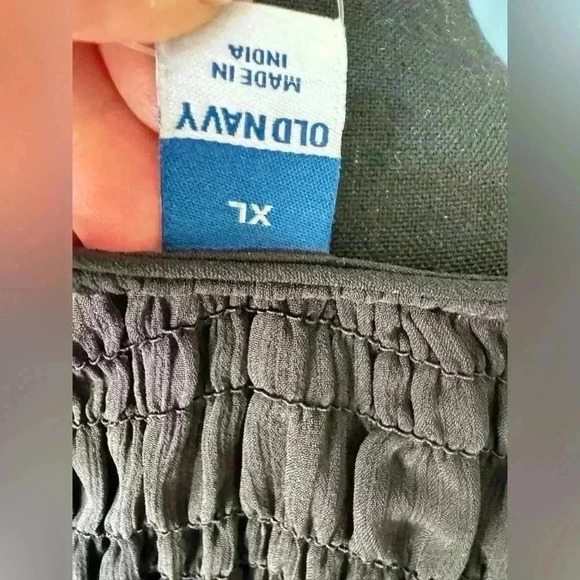 NWT Old Navy Chiffon Smocked Puffed Sleeve Top ~ Black ~ XL - Picture 8 of 8